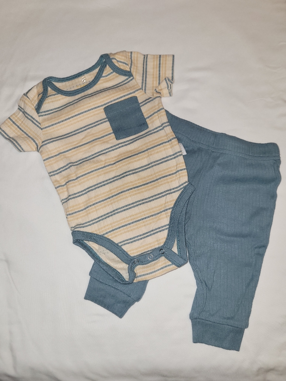 Tahari Size 3-6 Months Blue Striped Bodysuit And Ribbed Pants 2-Piece Outfit